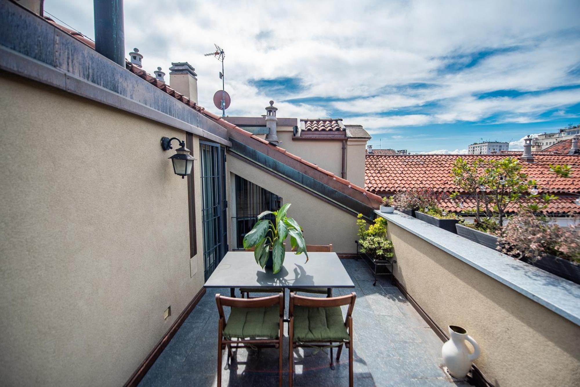 Апартаменты House With Terrace Турин Экстерьер фото